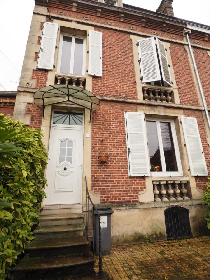 Elegant Bourgeoise Style House With Garden Laon Exterior foto